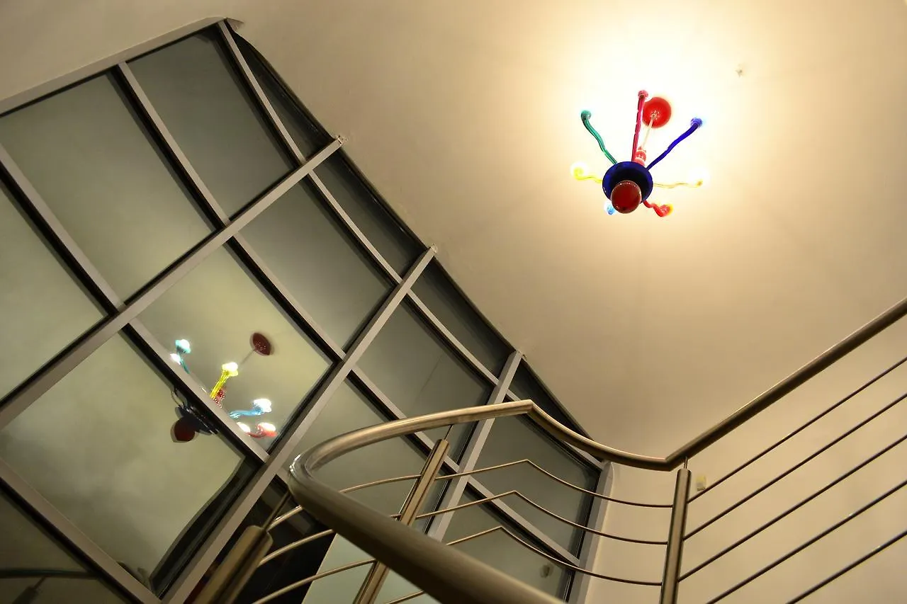 Gasthof Hotel Flying House Prag